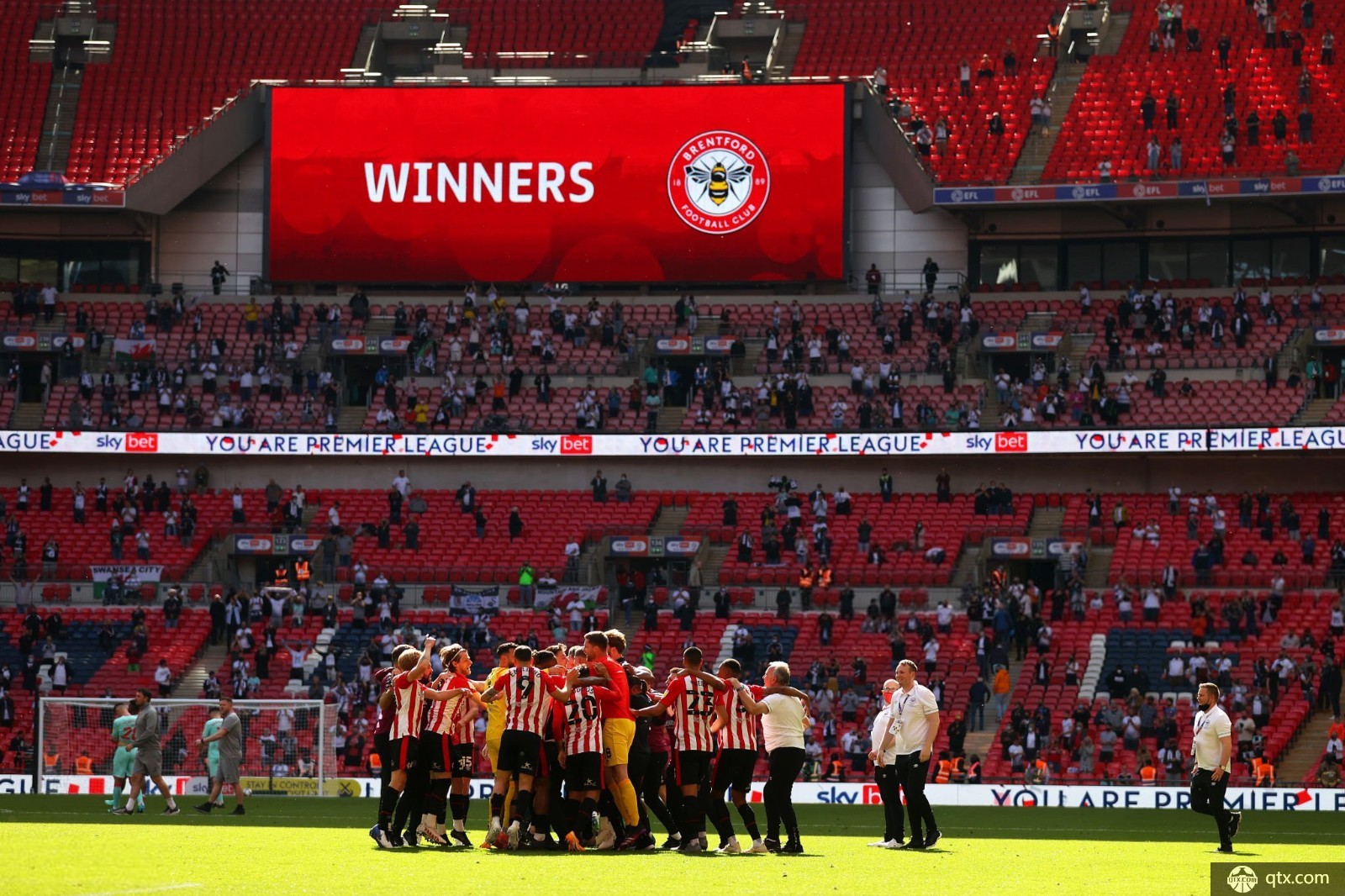 据此前报道 据此前报道