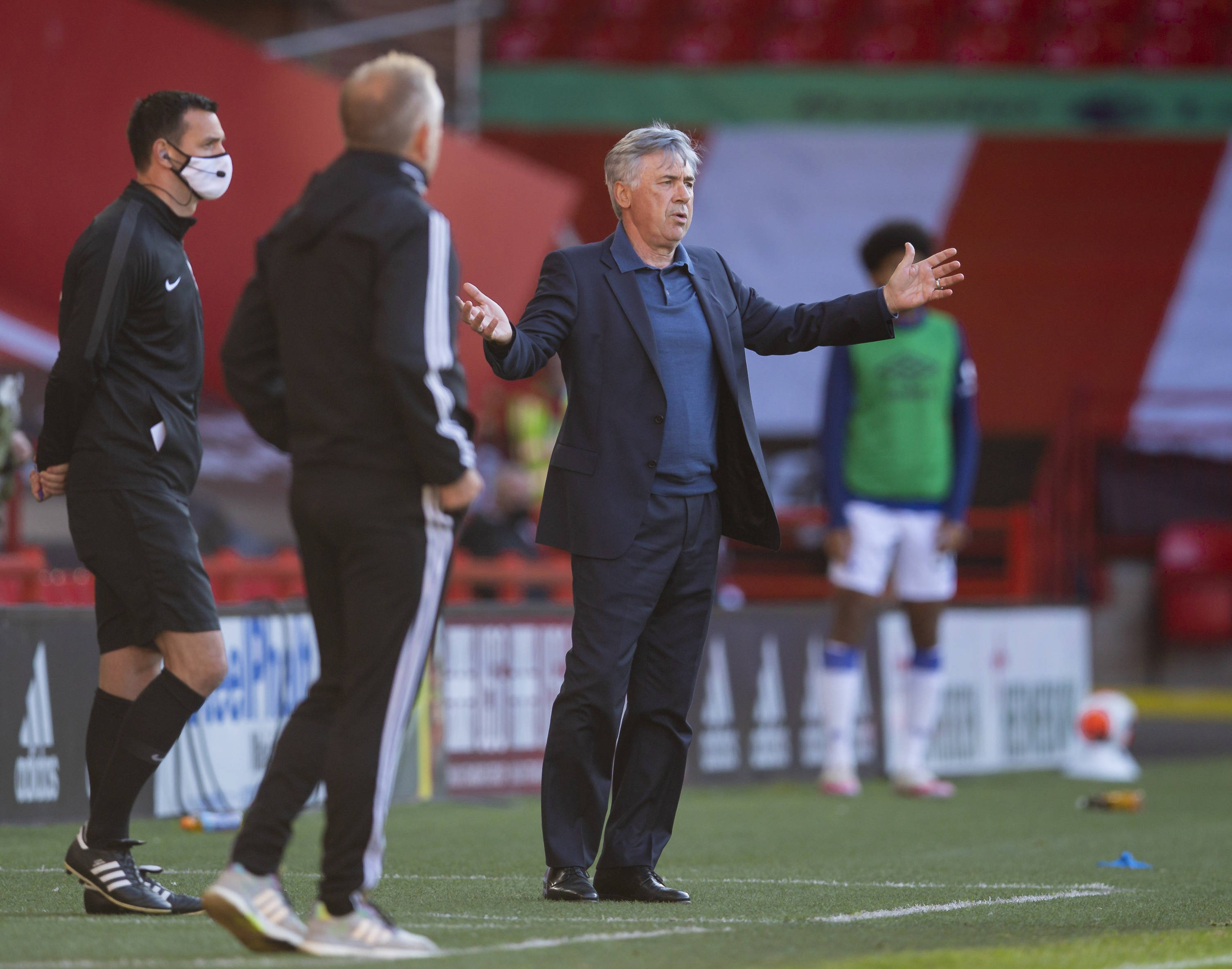 与伦比的嗅 与伦比的嗅