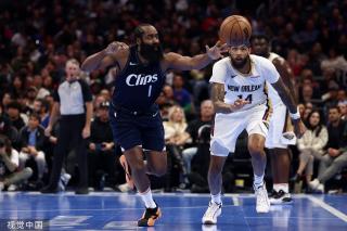 仅揭示了篮 仅揭示了篮