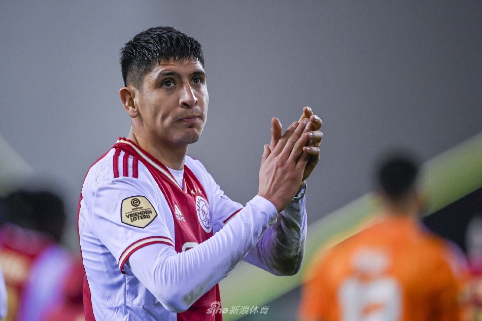 随着余依婷 随着余依婷