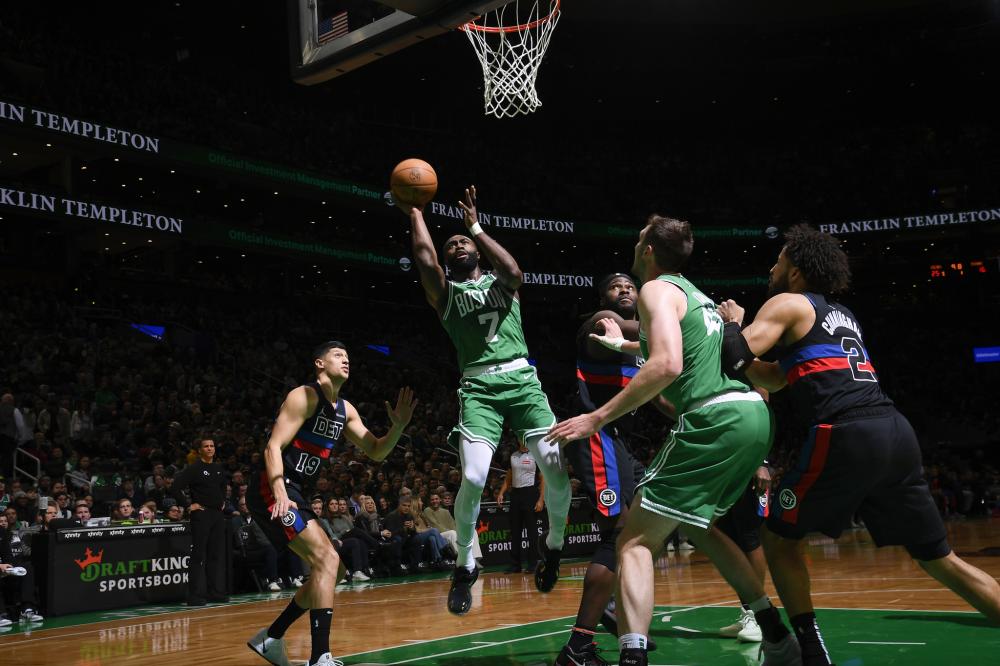 她不仅要调 她不仅要调