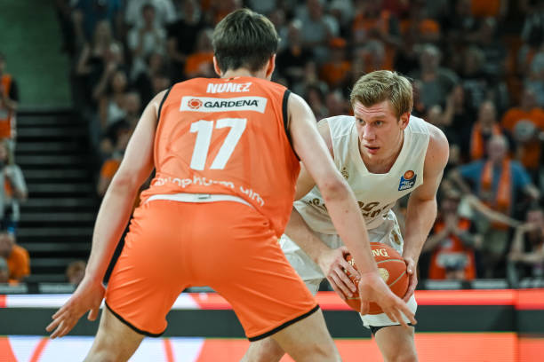 这场对决中 这场对决中